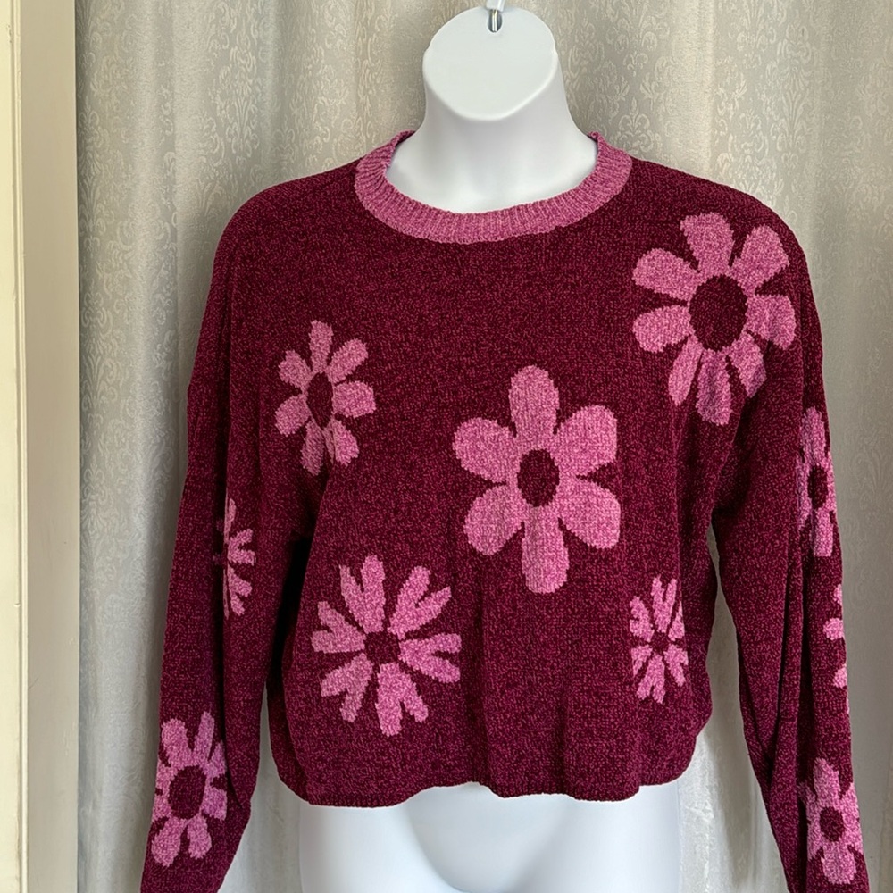 SOCIAL SCENE CHENILLE FLOWER SWEATER Sz: M